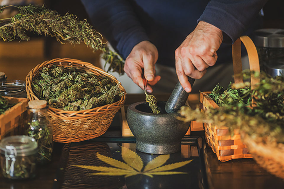 14 Hacks to Grind Cannabis Without a Grinder