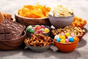 How To Control and Prevent the Munchies